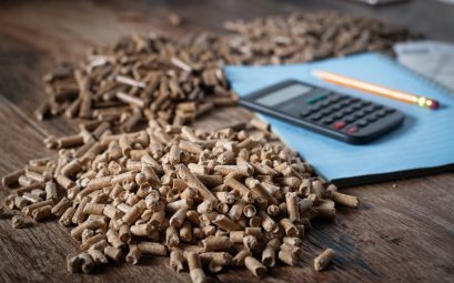 Ekogroszek, pellet czy gaz? Kalkulator wydajności – co musisz wiedzieć przy wyborze sposobu ogrzewania domu